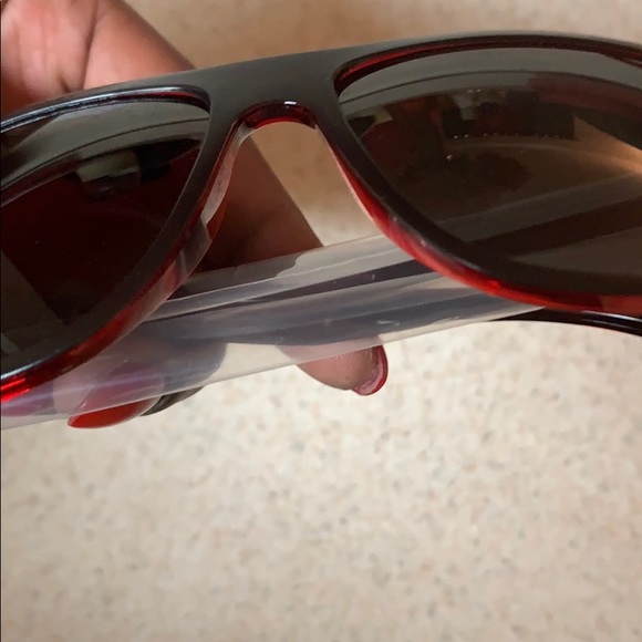 *SOLD* RayBan RB4147 - RED - *Brand New* - Unisex - Picture 2 of 2